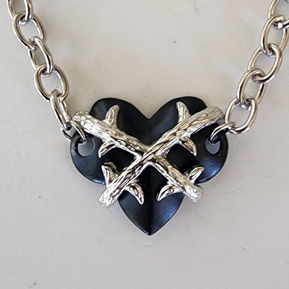 🖤 Cross My Dark Heart Necklace - Picture 2 of 7